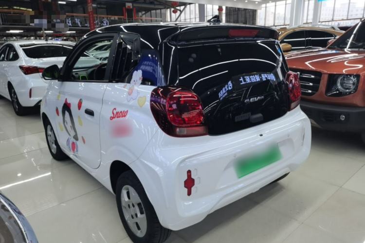 Used Roewe Clever 2021 302 km New Four-Seater Super-Efficient Version Rear Left 45 Deg