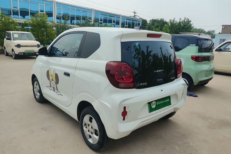 Used Roewe Clever 2021 302 km New Four-Seater Super-Efficient Version Rear Left 45 Deg