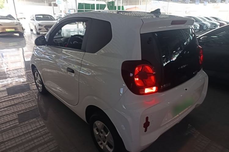 Used Roewe Clever 2021 302 km New Four-Seater Super-Efficient Version Rear Left 45 Deg