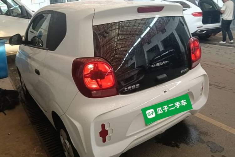Used Roewe Clever 2021 302 km New Four-Seater Super-Efficient Version Rear Left 45 Deg