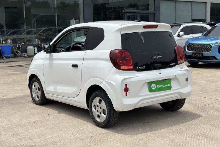 Used Roewe Clever 2021 302 km New Four-Seater Super-Efficient Version Rear Left 45 Deg