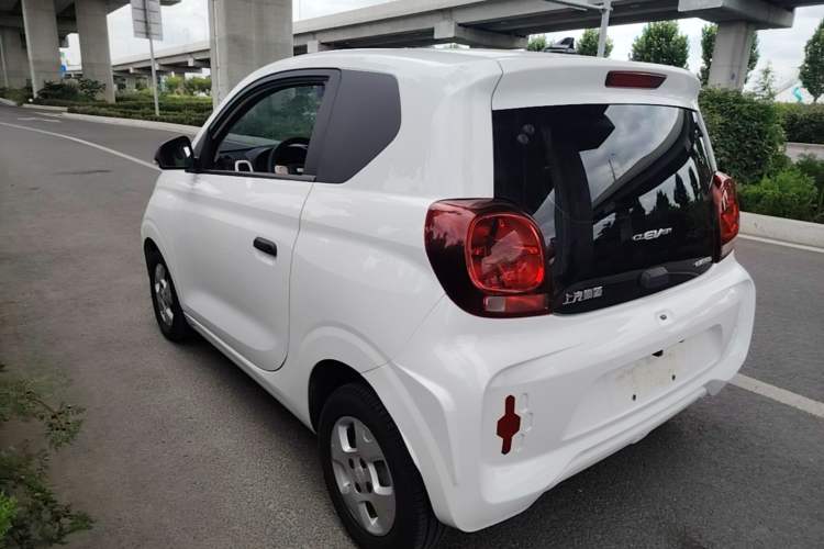 Used Roewe Clever 2021 302km All-Round Version Rear Left 45 Deg