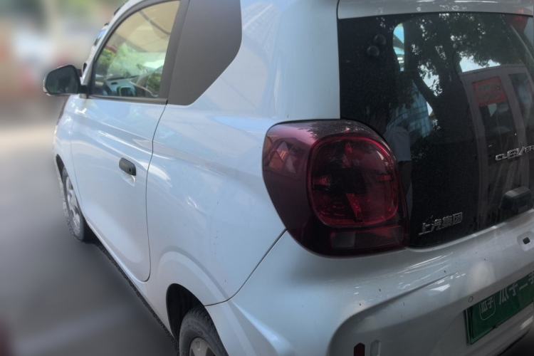 Used Roewe Clever 2021 302 km New Four-Seater Super-Efficient Version Rear Left 45 Deg