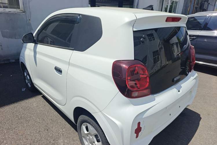 Used Roewe Clever 2021 302km All-Round Version Rear Left 45 Deg