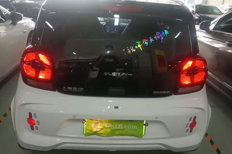 Used Roewe Clever 2021 302 km New Four-Seater Super-Efficient Version Rear