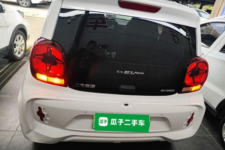 Used Roewe Clever 2021 302 km New Four-Seater Super-Efficient Version Rear