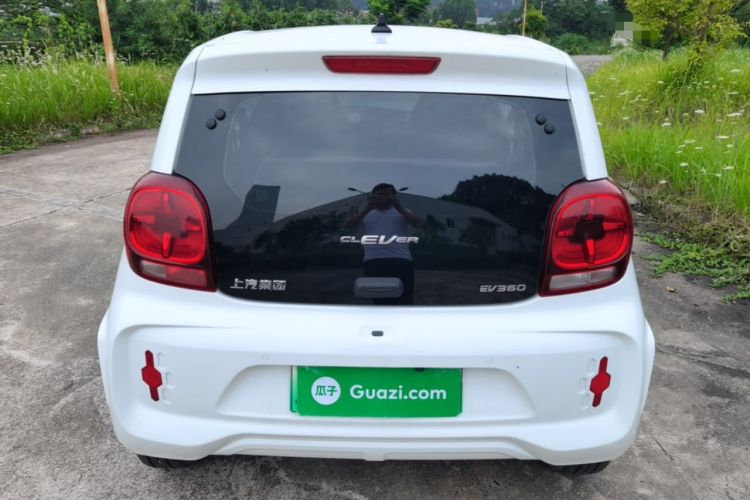Used Roewe Clever 2021 302 km New Four-Seater Super-Efficient Version Rear