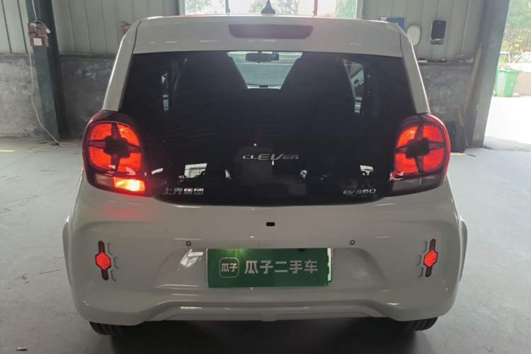 Used Roewe Clever 2021 302 km New Four-Seater Super-Efficient Version Rear