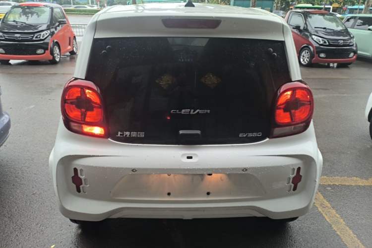 Used Roewe Clever 2021 302 km New Four-Seater Super-Efficient Version Rear