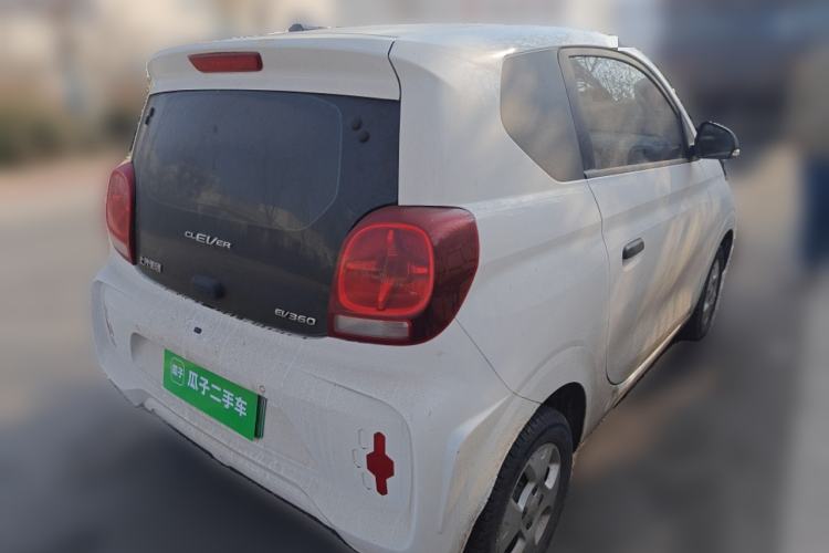 Used Roewe Clever 2021 302km All-Round Version Rear Right 45 Deg