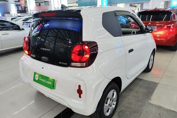 Used Roewe Clever 2021 302 km New Four-Seater Super-Efficient Version Rear Right 45 Deg
