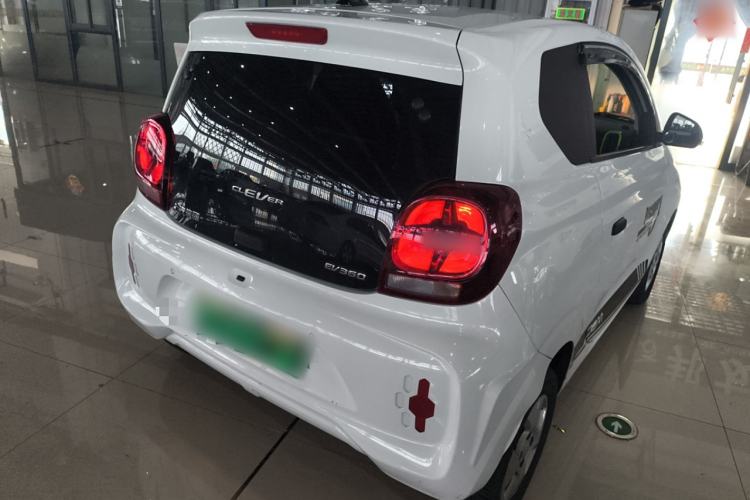 Used Roewe Clever 2021 302 km New Four-Seater Super-Efficient Version Rear Right 45 Deg
