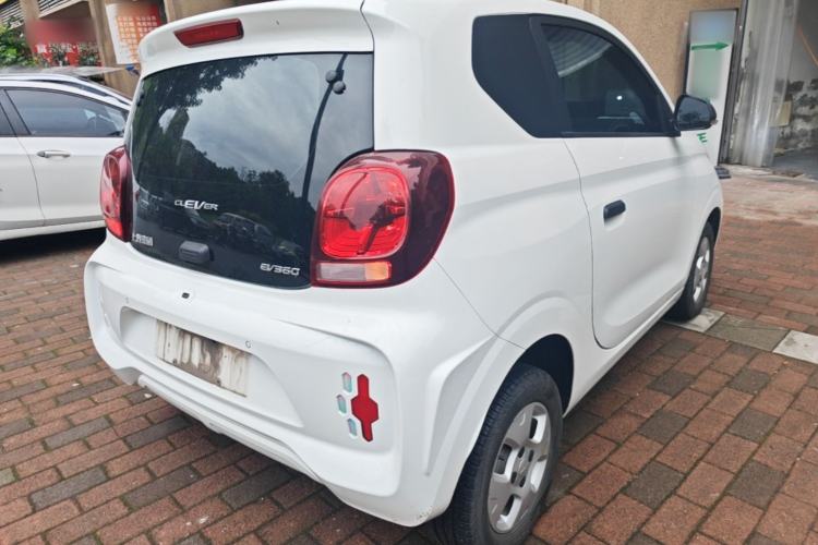 Used Roewe Clever 2021 302 km New Four-Seater Super-Efficient Version Rear Right 45 Deg
