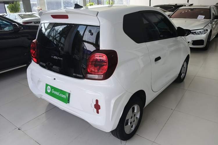 Used Roewe Clever 2021 302 km New Four-Seater Super-Efficient Version Rear Right 45 Deg