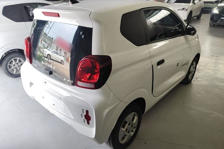 Used Roewe Clever 2021 302 km New Four-Seater Super-Efficient Version Rear Right 45 Deg