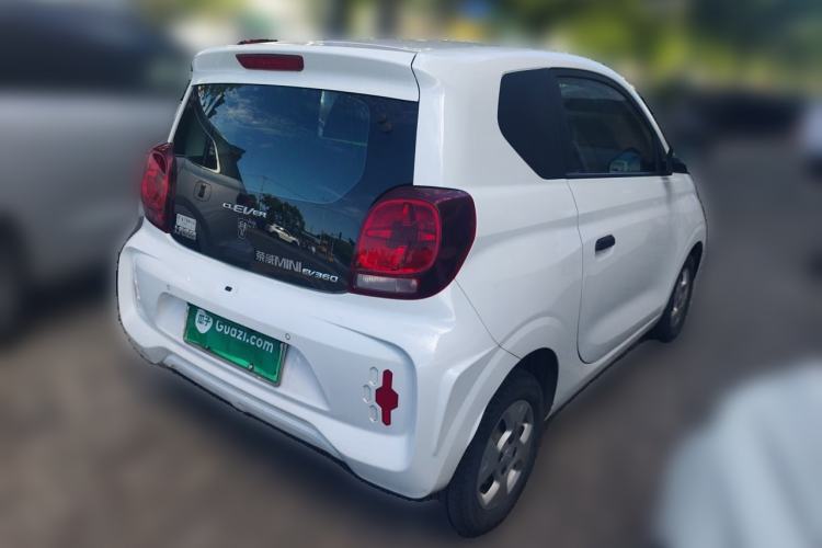 Used Roewe Clever 2021 302 km New Four-Seater Super-Efficient Version Rear Right 45 Deg