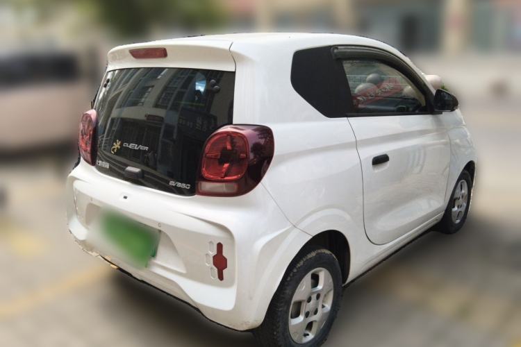 Used Roewe Clever 2021 302 km New Four-Seater Super-Efficient Version Rear Right 45 Deg