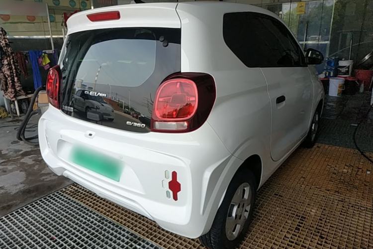 Used Roewe Clever 2021 302 km New Four-Seater Super-Efficient Version Rear Right 45 Deg