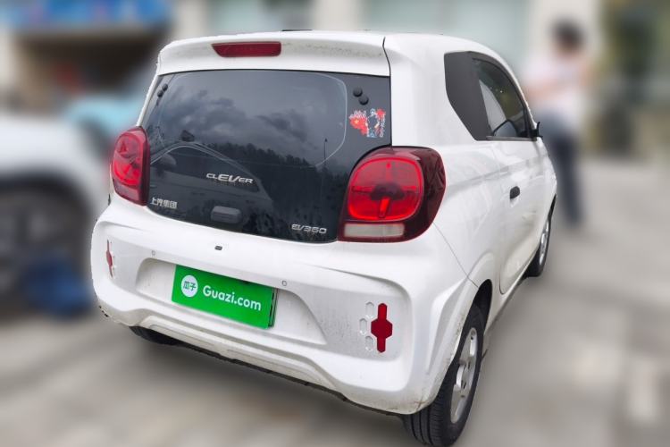 Used Roewe Clever 2021 302 km New Four-Seater Super-Efficient Version Rear Right 45 Deg