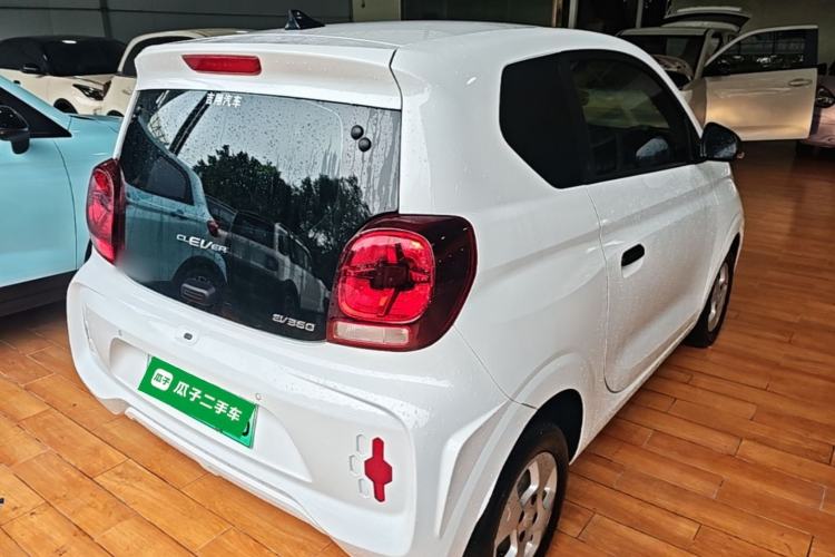 Used Roewe Clever 2021 302 km New Four-Seater Super-Efficient Version Rear Right 45 Deg
