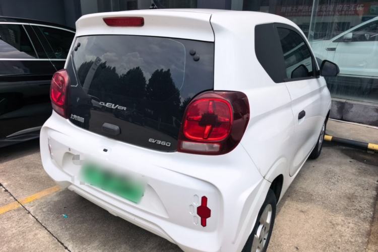 Used Roewe Clever 2021 302 km New Four-Seater Super-Efficient Version Rear Right 45 Deg