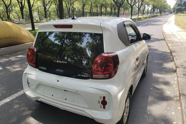 Used Roewe Clever 2021 302km Excellence Edition Rear Right 45 Deg