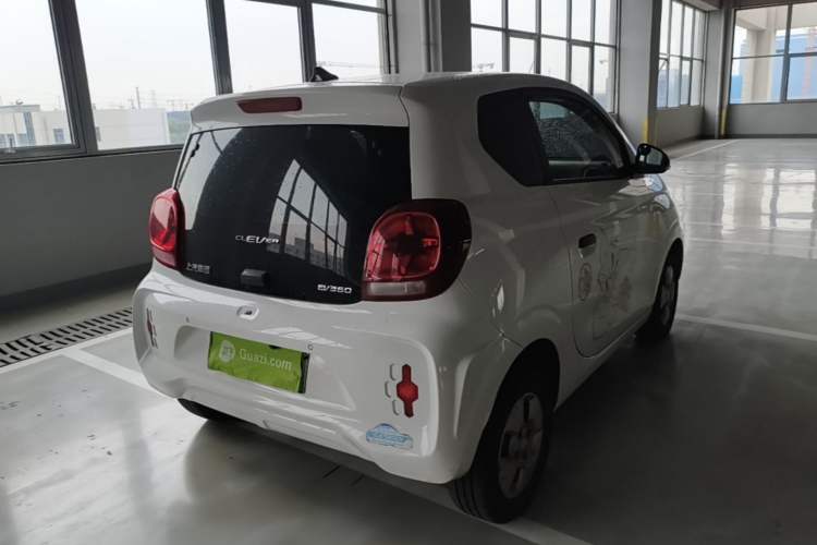 Used Roewe Clever 2021 302 km New Four-Seater Super-Efficient Version Rear Right 45 Deg
