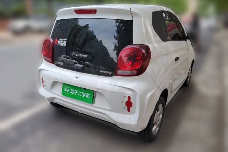 Used Roewe Clever 2021 302 km New Four-Seater Super-Efficient Version Rear Right 45 Deg