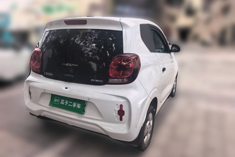 Used Roewe Clever 2021 302km All-Round Version Rear Right 45 Deg