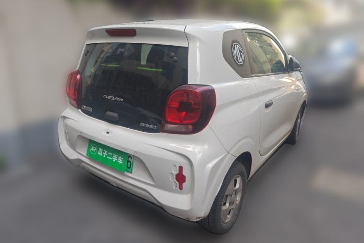 Used Roewe Clever 2021 302 km New Four-Seater Super-Efficient Version Rear Right 45 Deg