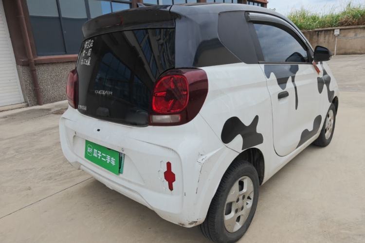 Used Roewe Clever 2021 302 km New Four-Seater Super-Efficient Version Rear Right 45 Deg