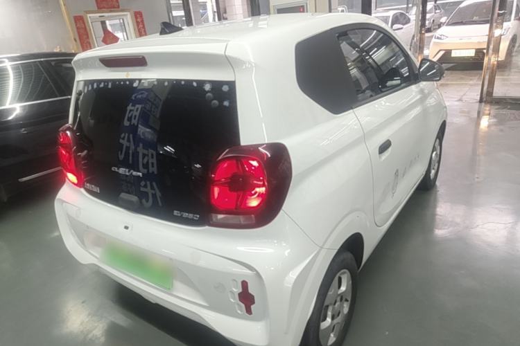 Used Roewe Clever 2021 302km All-Round Version Rear Right 45 Deg