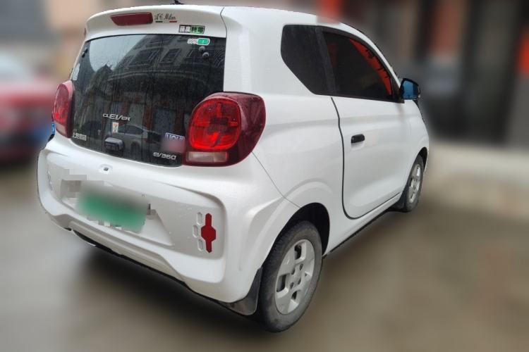 Used Roewe Clever 2021 302 km New Four-Seater Super-Efficient Version Rear Right 45 Deg