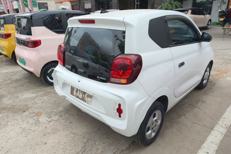 Used Roewe Clever 2021 302 km New Four-Seater Super-Efficient Version Rear Right 45 Deg