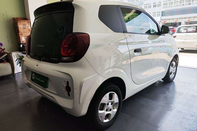 Used Roewe Clever 2021 302 km New Four-Seater Super-Efficient Version Rear Right 45 Deg