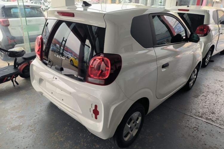 Used Roewe Clever 2021 302 km New Four-Seater Super-Efficient Version Rear Right 45 Deg