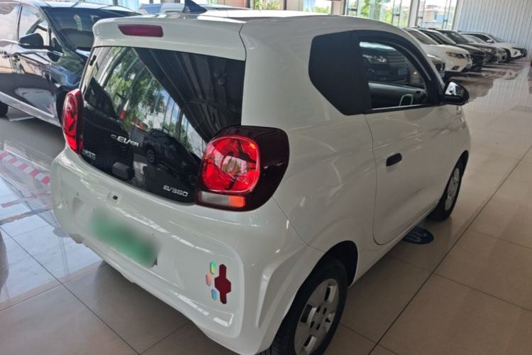 Used Roewe Clever 2021 302km All-Round Version Rear Right 45 Deg