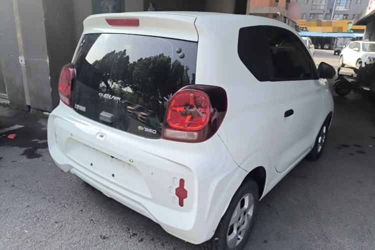 Used Roewe Clever 2021 302 km New Four-Seater Super-Efficient Version Rear Right 45 Deg