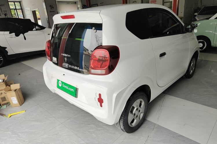 Used Roewe Clever 2021 302 km New Four-Seater Super-Efficient Version Rear Right 45 Deg