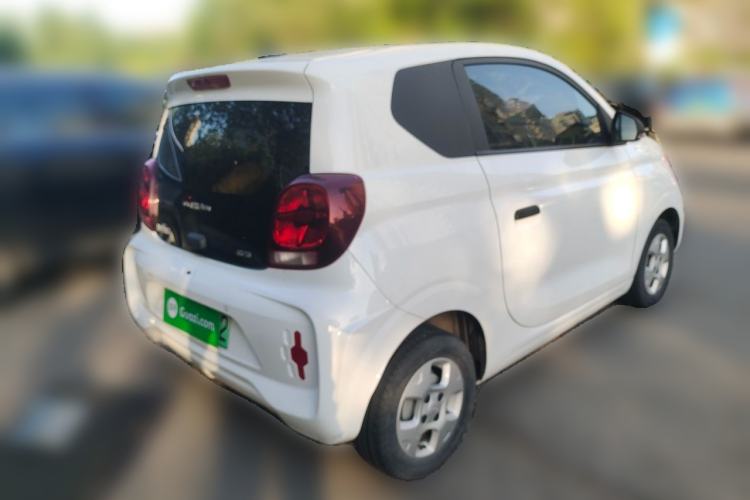 Used Roewe Clever 2021 302km All-Round Version Rear Right 45 Deg
