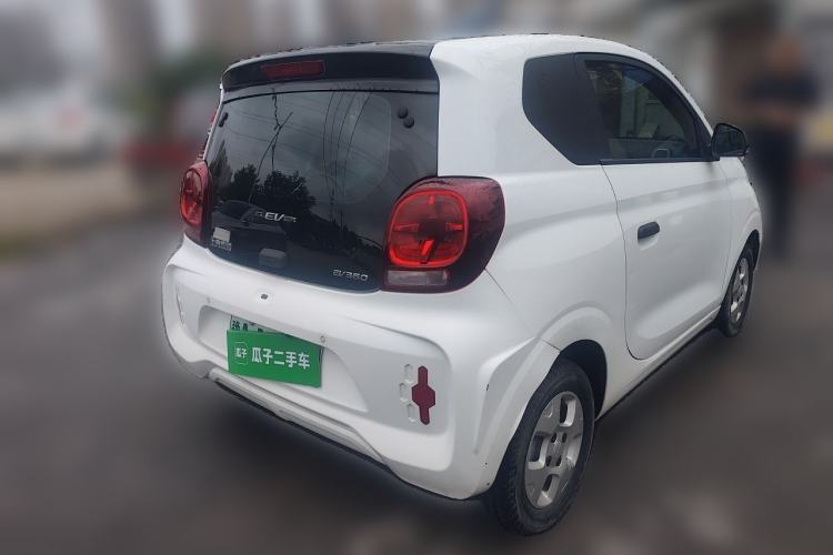 Used Roewe Clever 2021 302km All-Round Version Rear Right 45 Deg