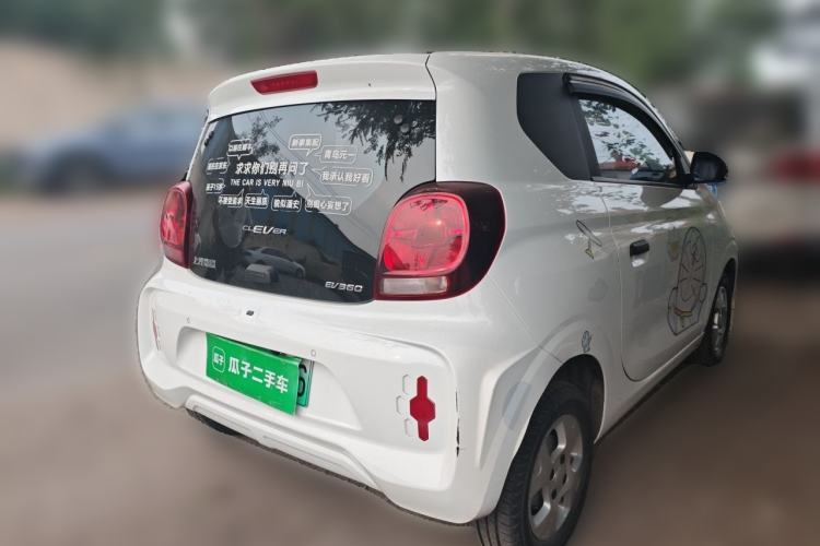 Used Roewe Clever 2021 302km All-Round Version Rear Right 45 Deg