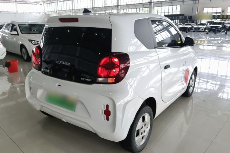 Used Roewe Clever 2021 302 km New Four-Seater Super-Efficient Version Rear Right 45 Deg