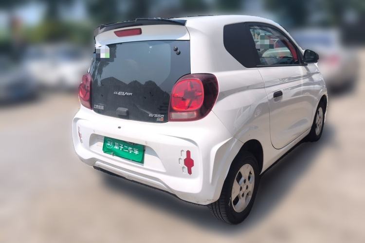 Used Roewe Clever 2021 302km All-Round Version Rear Right 45 Deg