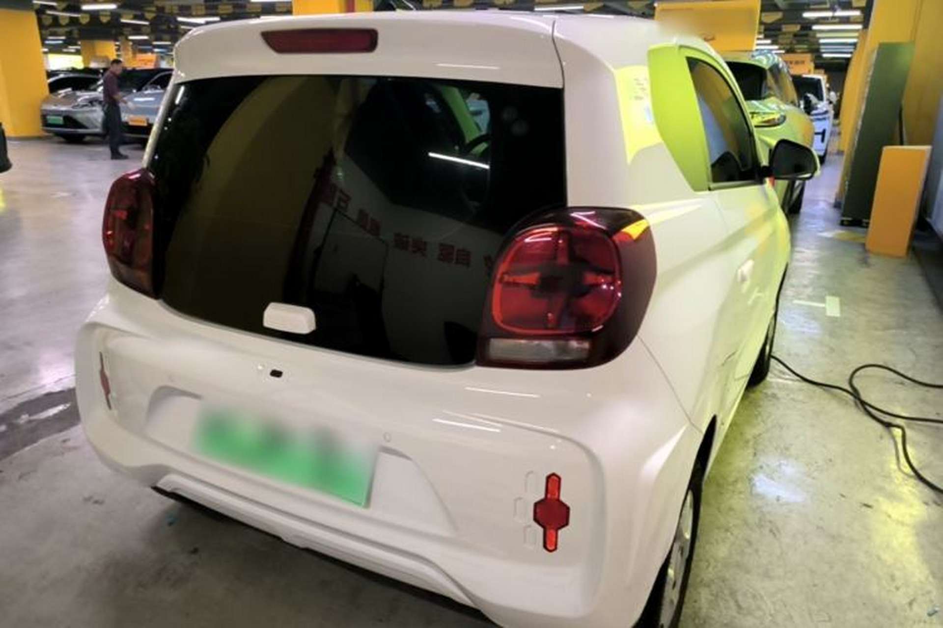 Used Roewe Clever 2021 302km All-Round Version Rear Right 45 Deg