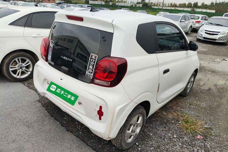 Used Roewe Clever 2021 302km All-Round Version Rear Right 45 Deg