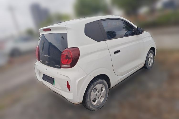 Used Roewe Clever 2021 302 km New Four-Seater Super-Efficient Version Rear Right 45 Deg