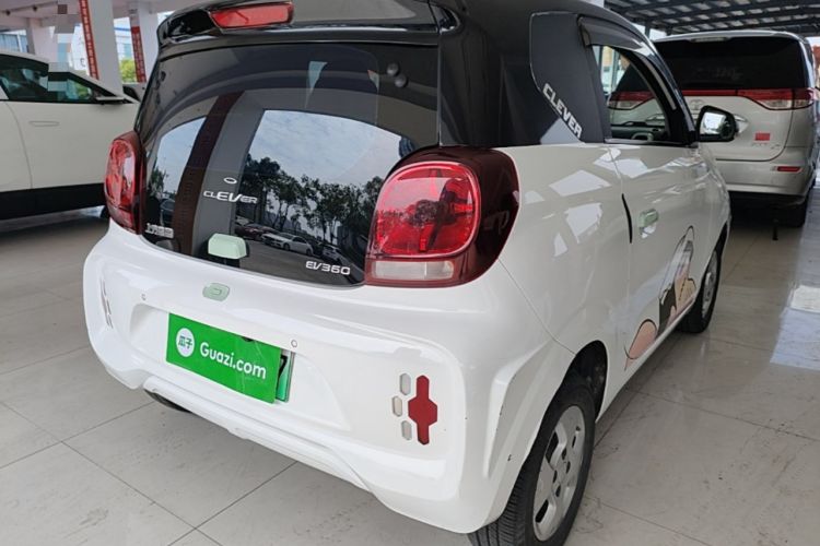 Used Roewe Clever 2021 302 km New Four-Seater Super-Efficient Version Rear Right 45 Deg