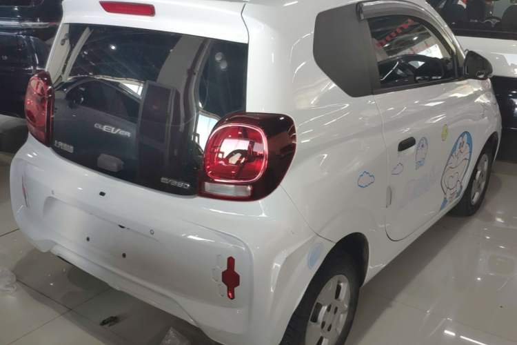 Used Roewe Clever 2021 302km Excellence Edition Rear Right 45 Deg