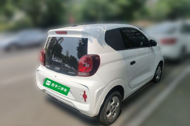 Used Roewe Clever 2021 302km All-Round Version Rear Right 45 Deg